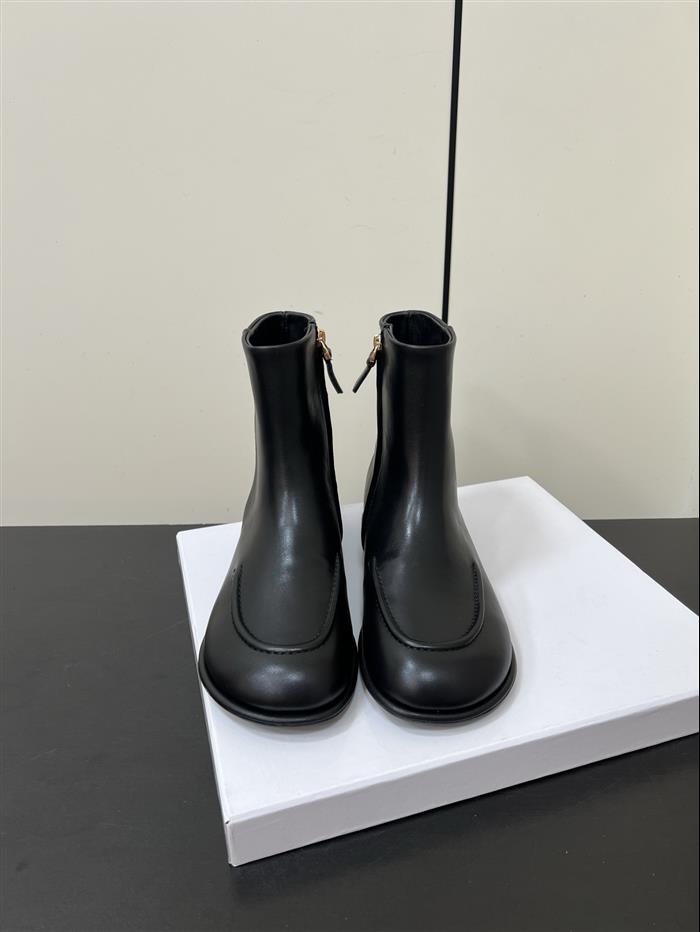 2025112817323433 340